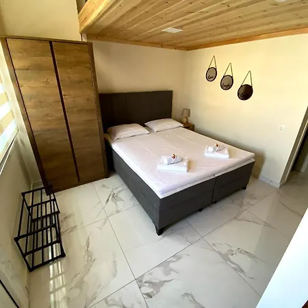 Radosevic 아파트 *