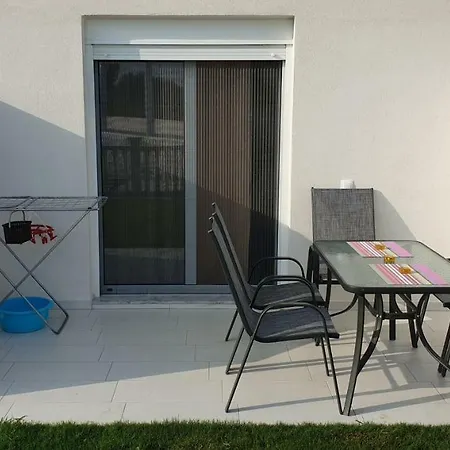 Radosevic * Olympiakí Aktí